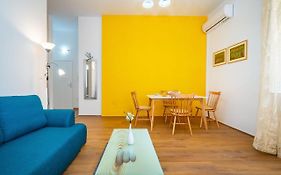 History Apartments Center